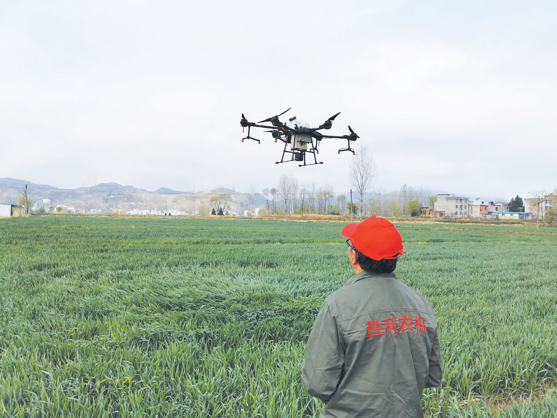 房縣：無(wú)人機(jī)高效率