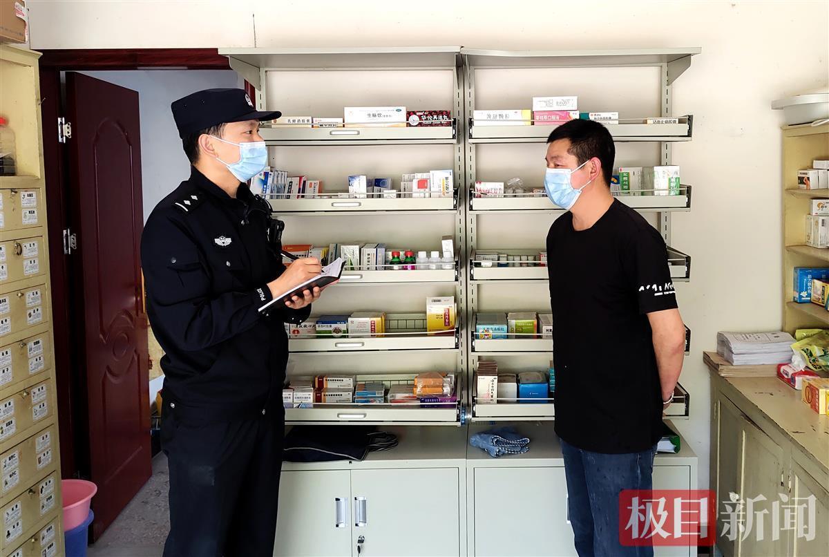 時(shí)隔42年，82歲老人與兩子相認(rèn)