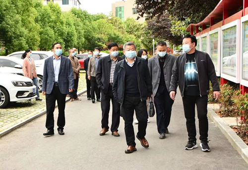 縣人大常委會對全縣教育教學(xué)工作進(jìn)行調(diào)研