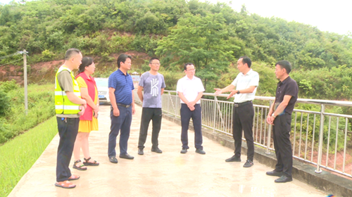 房縣部門聯(lián)合全力開展防汛工作