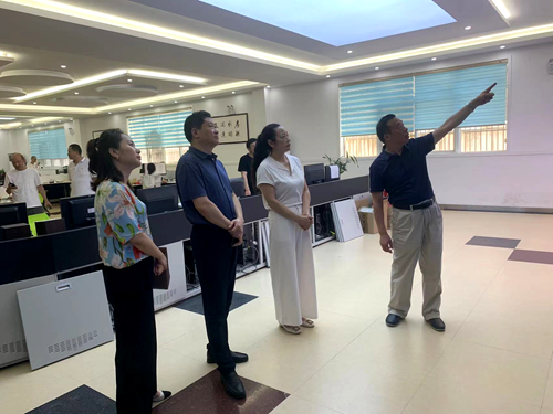 市委宣傳部來房調(diào)研影院和縣級(jí)融媒體中心建設(shè)工作