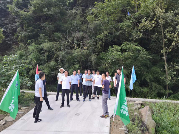 大木財政所：不遺余力服務(wù)十房一級路建設(shè)