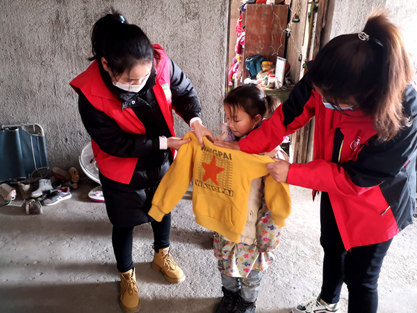 【新春走基層】房縣民政局：寒冬送溫暖 讓未成年人幸福過年