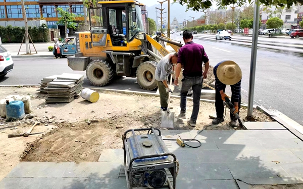 房縣：完善基礎(chǔ)設(shè)施建設(shè) 夯實(shí)文明創(chuàng)建“硬支撐”