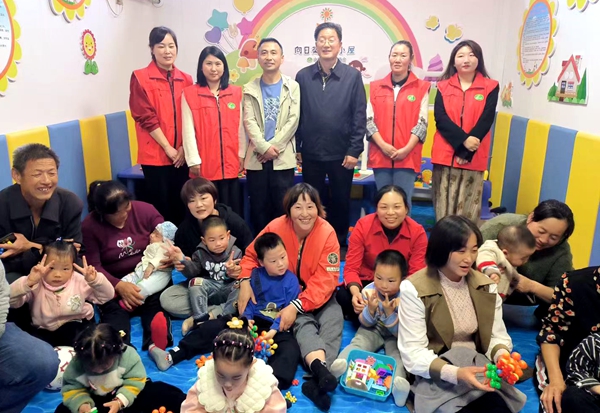 房縣第二家“向日葵親子小屋”揭牌啟動(dòng)