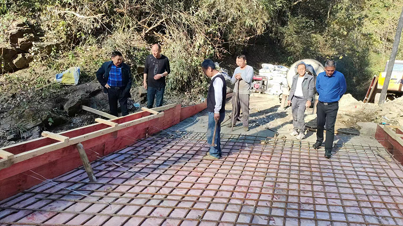 房縣財政局：解決群眾“煩心事” 搭起群眾“連心橋”