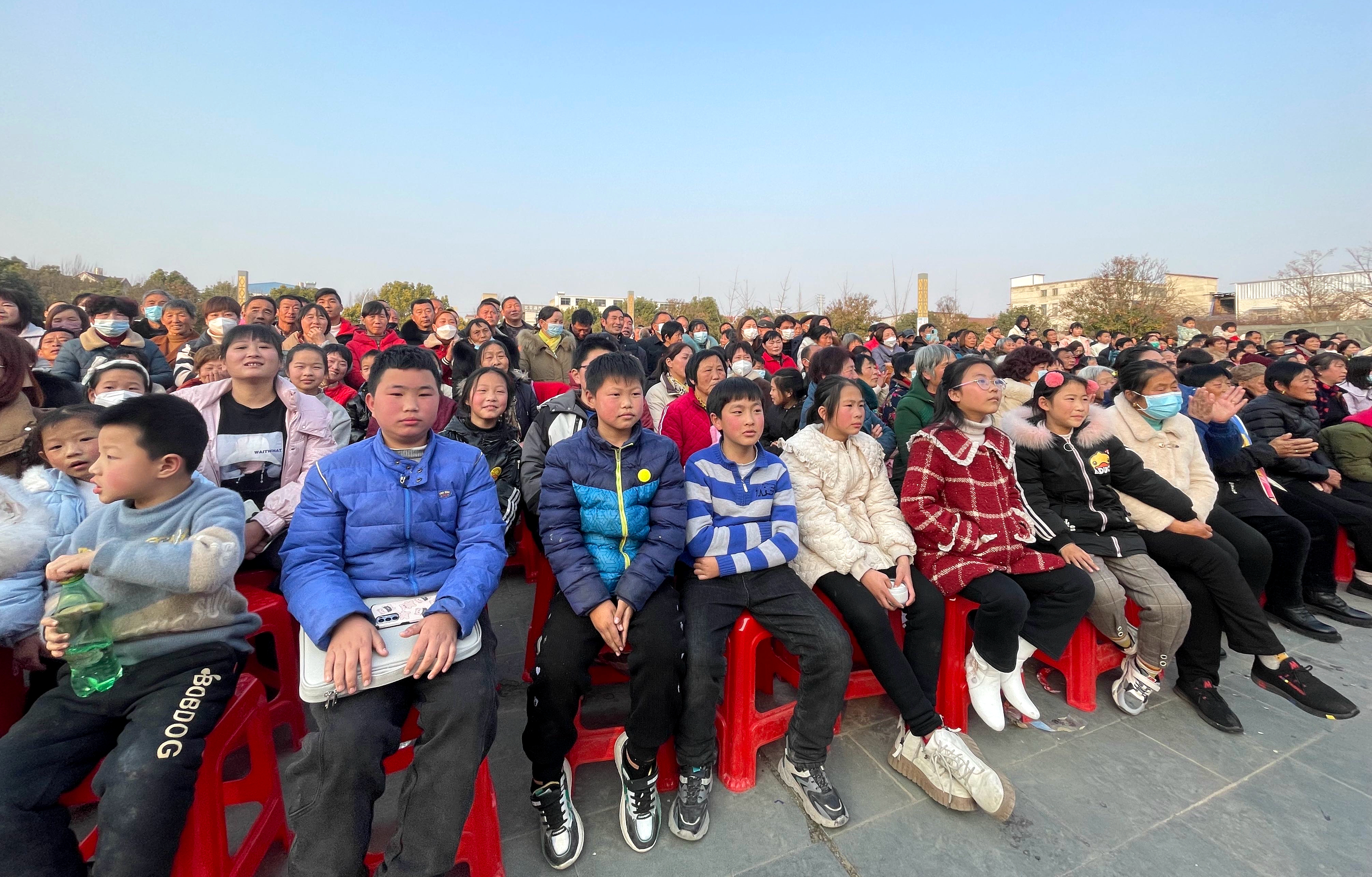 【新春走基層】紅塔鎮(zhèn)：民俗巡游鬧新春 文藝匯演年味濃