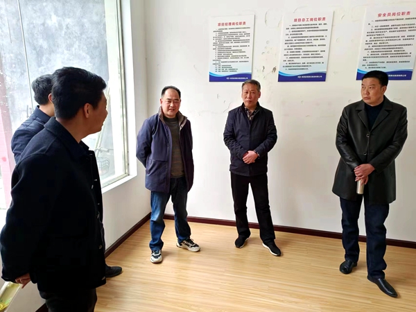 房縣珠藏洞至青峰段路面養(yǎng)護工程開工