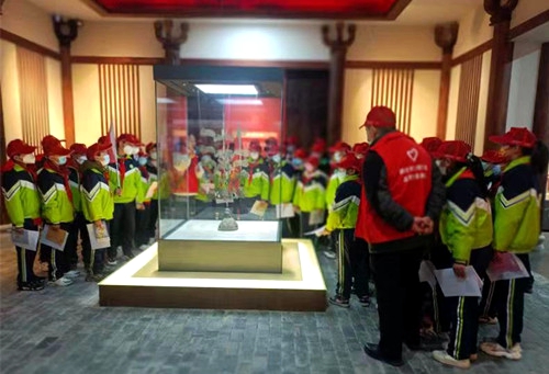 城關(guān)鎮(zhèn)開展“清明祭英烈”系列活動(dòng)