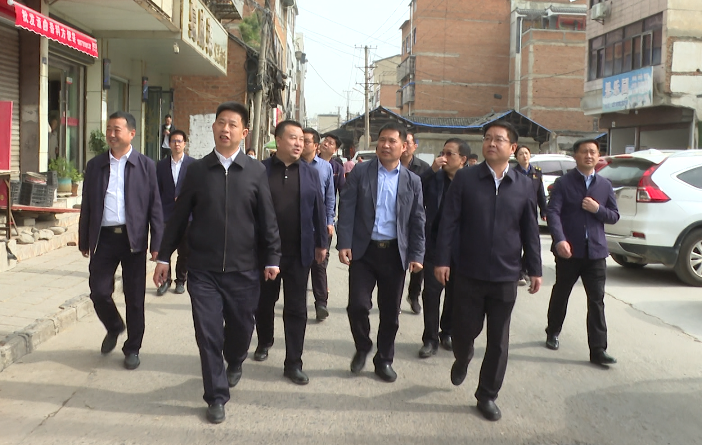 紀(jì)道清在調(diào)研城市更新工作時(shí)強(qiáng)調(diào)：加快城市更新步伐 讓老城區(qū)煥發(fā)新活力