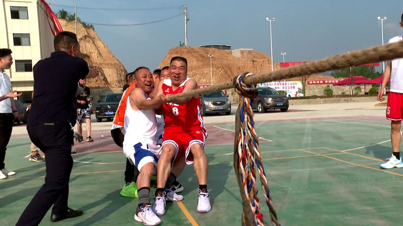 房縣住建系統(tǒng)舉辦能力作風(fēng)大練兵暨“鑫善杯”運(yùn)動(dòng)會(huì)