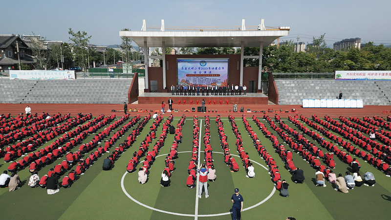 我縣開(kāi)展“5·12”防震應(yīng)急演練暨宣傳教育活動(dòng)