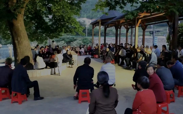 房縣青峰鎮(zhèn)：村規(guī)民約約出鄉(xiāng)風(fēng)文明