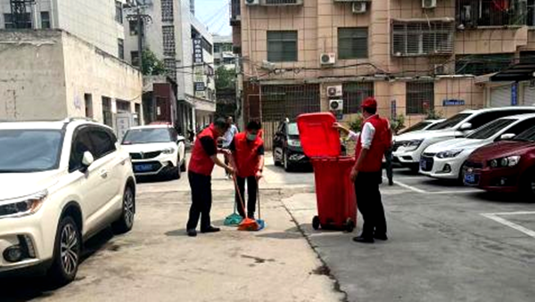 鄉(xiāng)村振興局 抓實(shí)規(guī)定動(dòng)作  扮靚美麗縣城