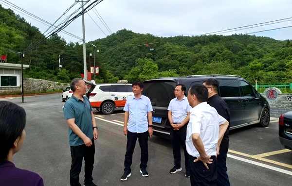 洛陽(yáng)市公路事業(yè)發(fā)展中心來房考察“最美公路”建設(shè)