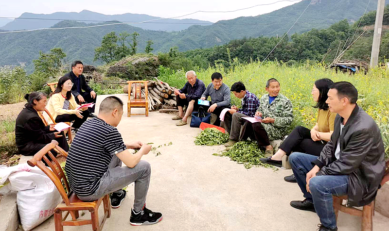 房縣供銷社：做好結(jié)合文章守護(hù)好老百姓的“錢袋子”