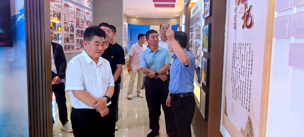 縣創(chuàng)文辦與上灣村：聯(lián)合開展支部主題黨日活動