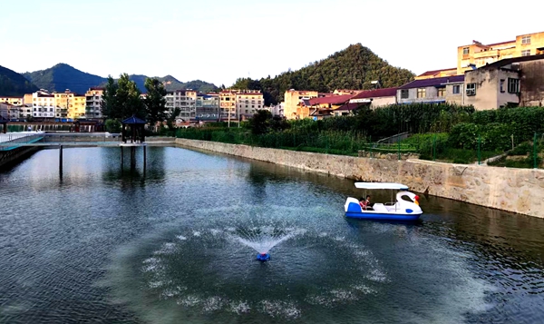 房縣大木廠鎮(zhèn)財(cái)政所：新型特色家庭農(nóng)場(chǎng)為鄉(xiāng)村振興注入新活力