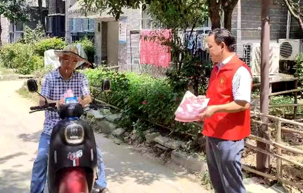 【宣傳踐行行為規(guī)范】房縣：開展“四大行動(dòng)”大力倡導(dǎo)綠色低碳生活行為