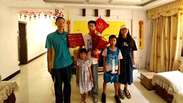 房縣郵政分公司：為高考錄取通知書“保駕護航”