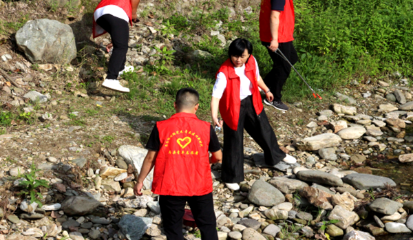 窯淮鎮(zhèn)：共同締造聚合力  清潔行動美鄉(xiāng)村