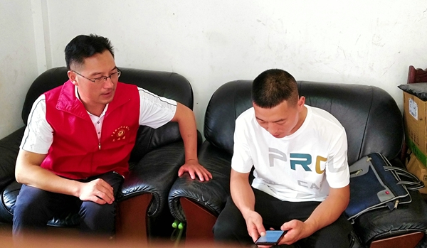 房縣創(chuàng)文辦：開展創(chuàng)文入戶問卷調查“包聯(lián)小區(qū)全覆蓋”行動