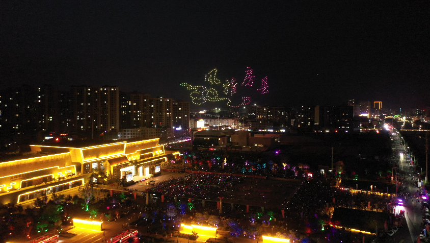 “大地情深”全國優(yōu)秀群眾文藝作品湖北省內(nèi)示范巡演活動在房縣舉行