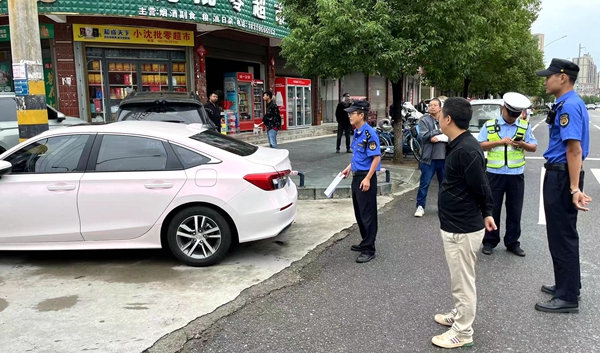 停車秩序整治：有溫度執(zhí)法  道路換新顏