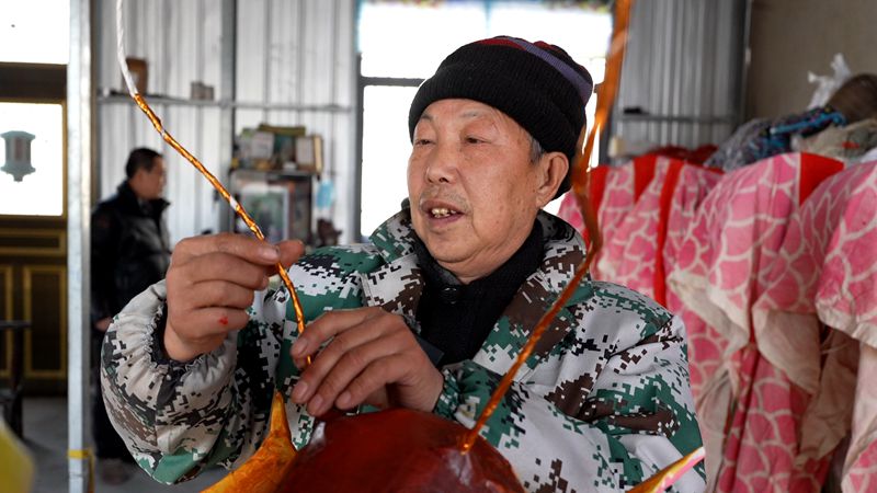 《記者走基層》 丁廣祿：扎火龍  迎春節(jié)