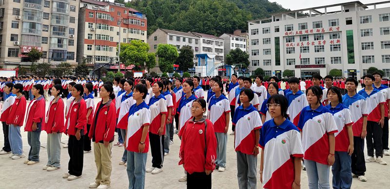 大木中學(xué)： 開展行為習(xí)慣養(yǎng)成教育整訓(xùn)活動