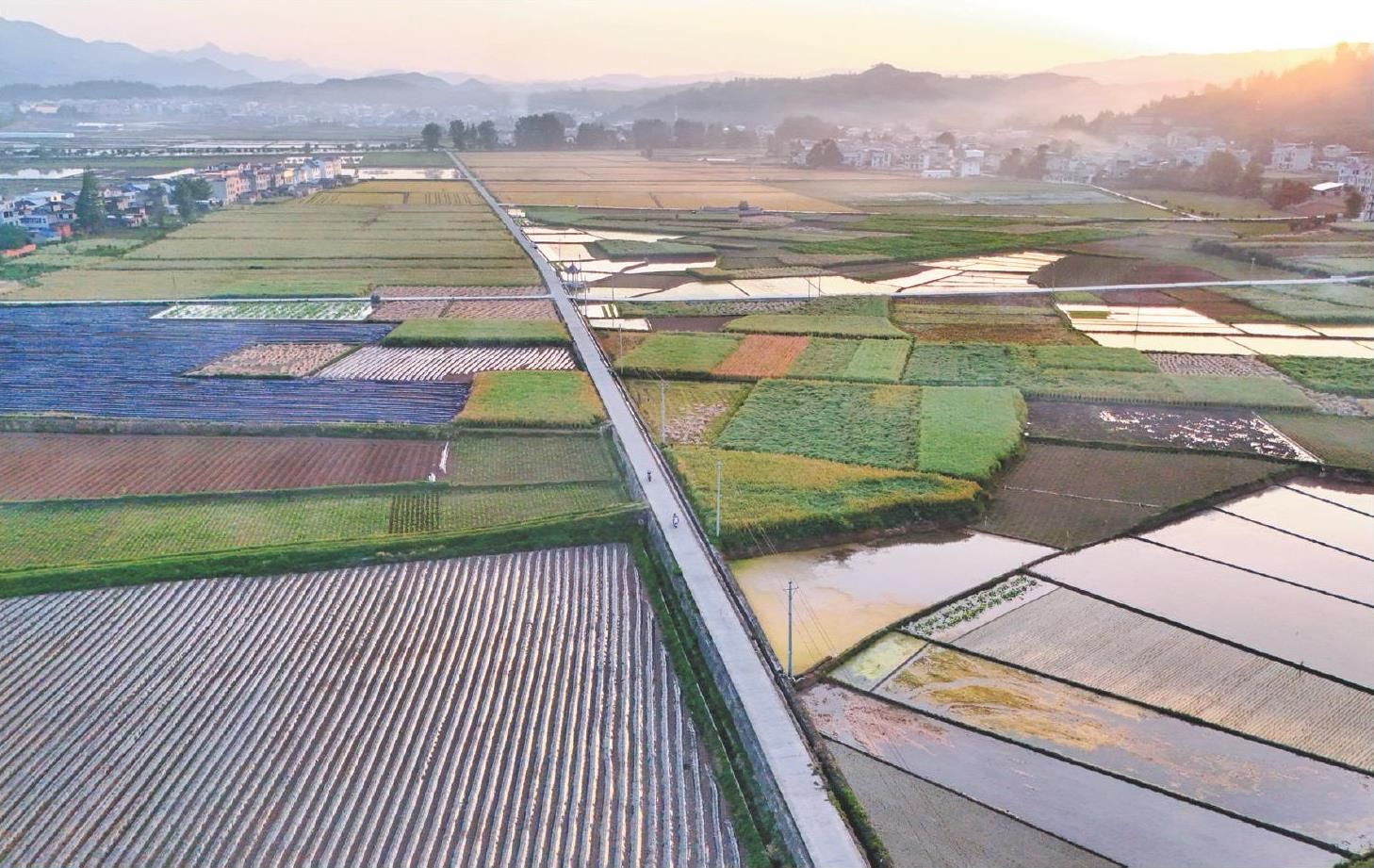 軍店鎮(zhèn)：多彩大地 詩(shī)意田園