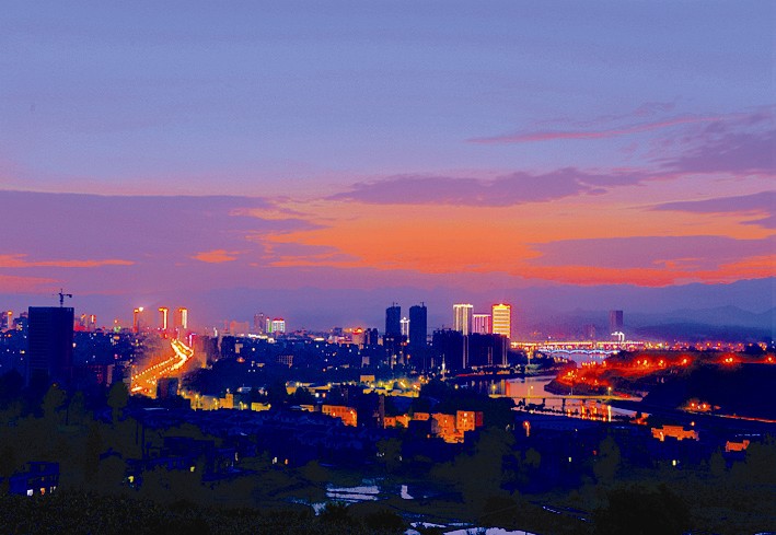 順勢(shì)而為書寫奮進(jìn)華章——房縣改革開放40年巡禮