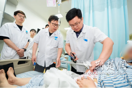 微創(chuàng)技術攻克“癌王”堡壘 十堰人醫(yī)成功實施高難度腹腔鏡下膽囊癌根治術